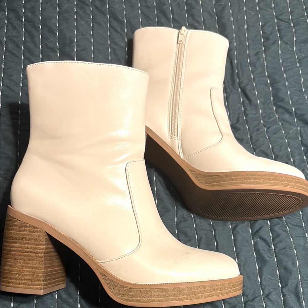 White platform boot- target